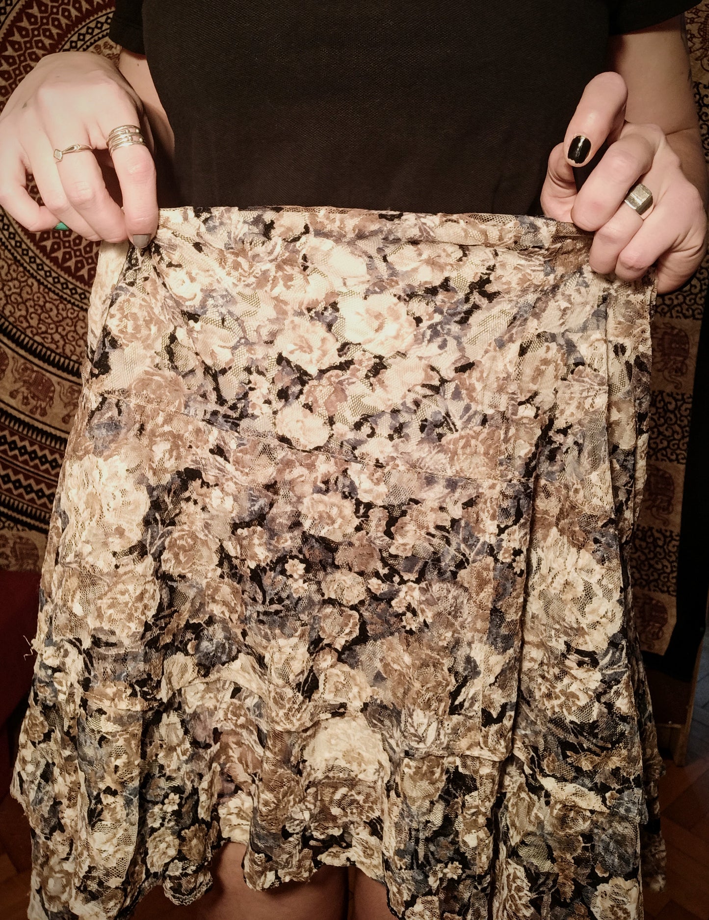 Victorian Bloom (M / L)